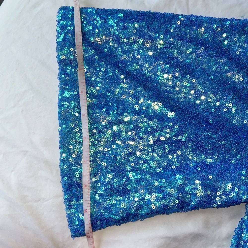 Lily White | Womens Blue Sequin Crop Top w/ Lining & Keyhole Cutout - Size XL - Picture 11 of 12